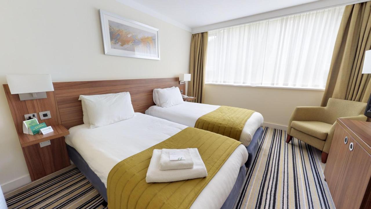 Holiday Inn Runcorn M56 Junction 12 By Ihg Εξωτερικό φωτογραφία
