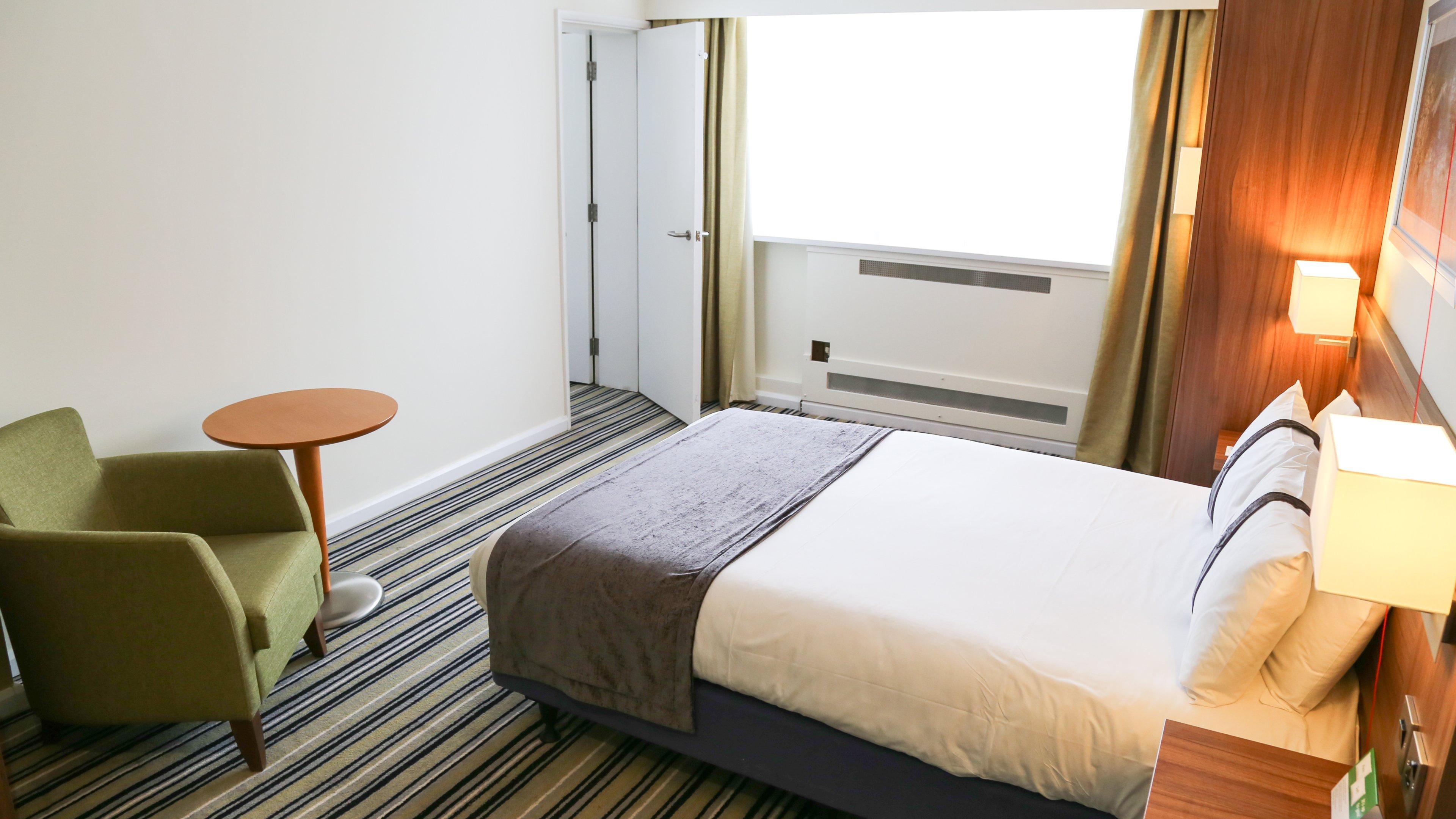 Holiday Inn Runcorn M56 Junction 12 By Ihg Εξωτερικό φωτογραφία