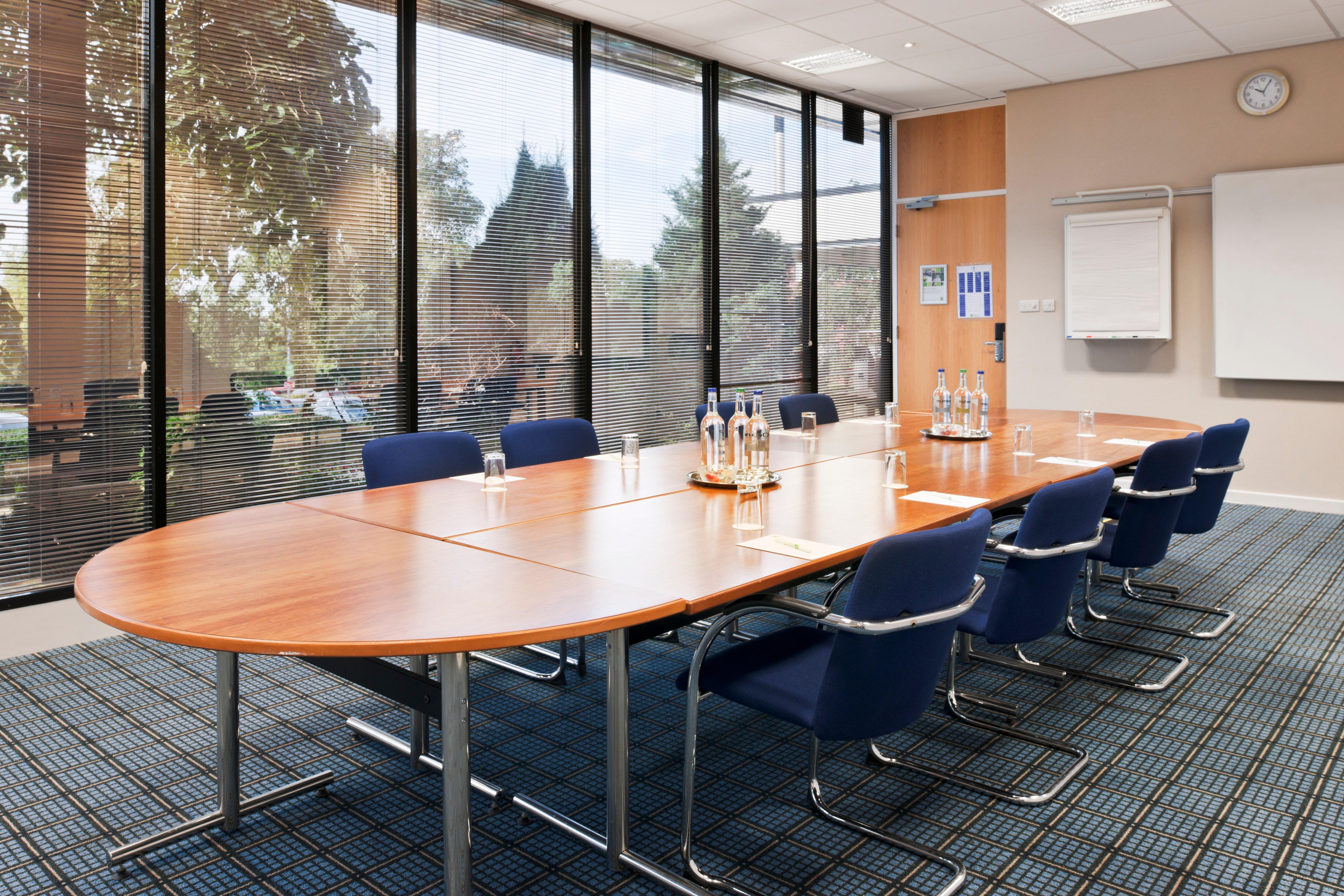 Holiday Inn Runcorn M56 Junction 12 By Ihg Εξωτερικό φωτογραφία