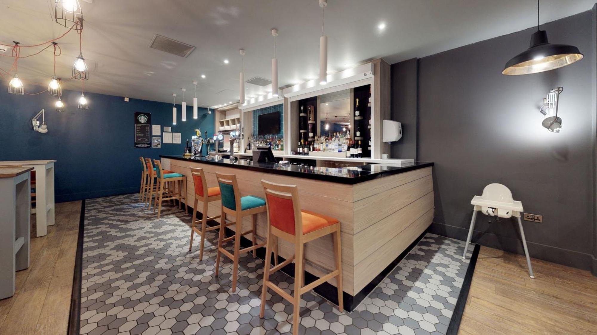 Holiday Inn Runcorn M56 Junction 12 By Ihg Εξωτερικό φωτογραφία