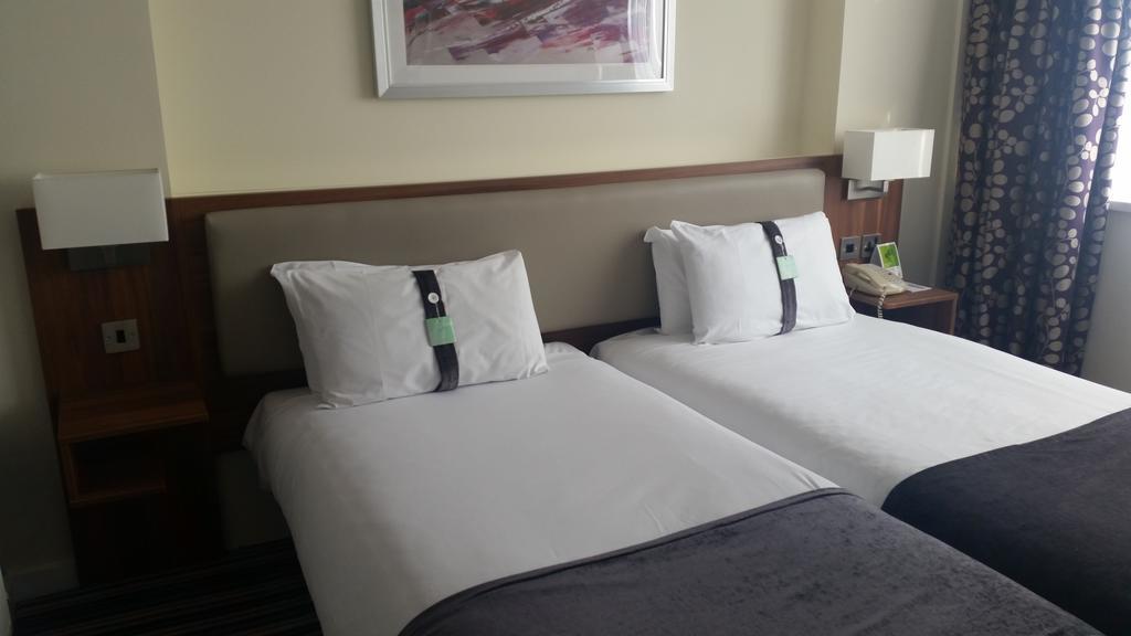 Holiday Inn Runcorn M56 Junction 12 By Ihg Δωμάτιο φωτογραφία